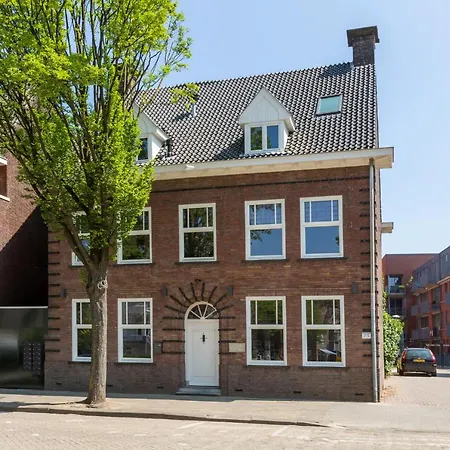 Book & * Eindhoven
