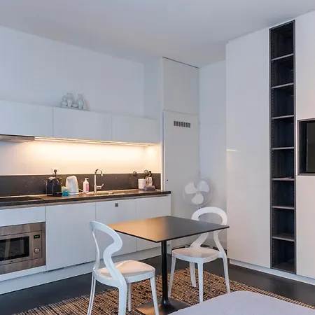 Apartman Book &