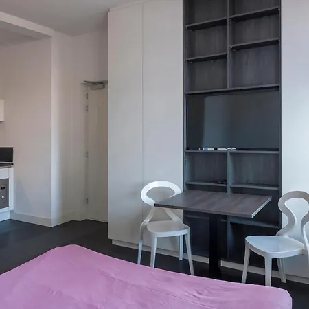 Book & Apartman *